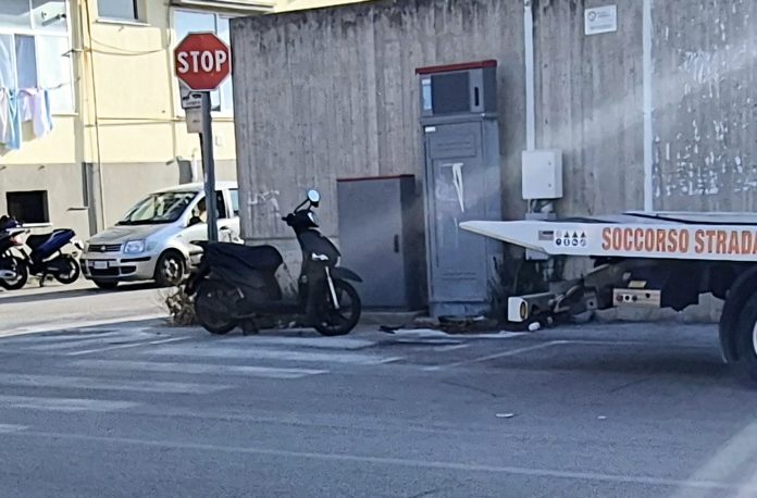 Scontro tra auto e scooter a Termoli, minorenne in ospedale