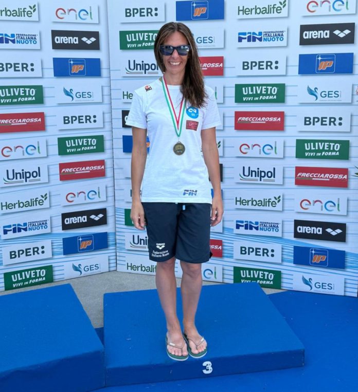 Nuoto, medaglia di bronzo per Irene Di Stefano, atleta M2, ai Campionati Italiani Master
