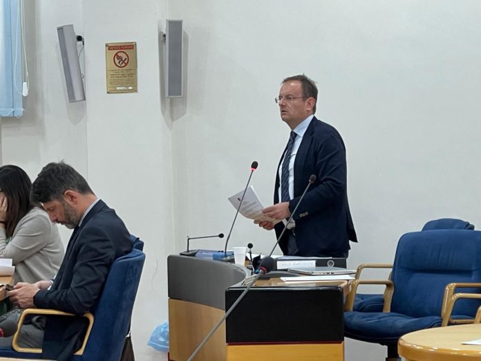 Ritardo nei pagamenti delle borse di studio Esu, Massimo Romano sollecita la Giunta regionale