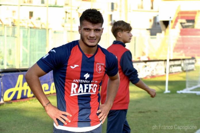 Calcio, Serie C, Campobasso: colpo in attacco La Monica vestirà rossoblù. Playout di serie B, rinviato al a domenica 22