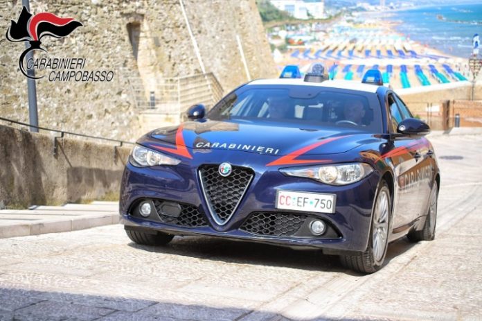 Minaccia e deruba la nonna per soldi: 21enne arrestato a Termoli per maltrattamenti ed estorsione