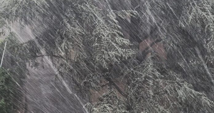 Campobasso, dopo il temporale polemiche per tombini otturati