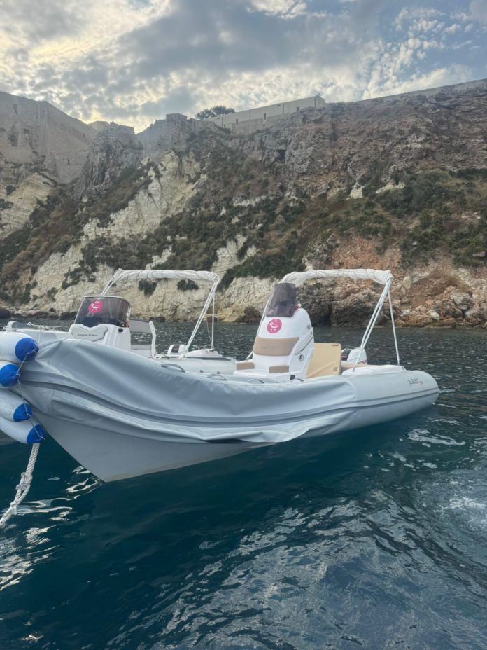 Isole Tremiti, Angelica Attanasio non molla: gommoni in riparazione dopo atto vile. Va avanti catena di solidarietà