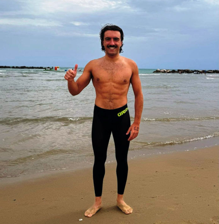 Nuoto, dal Molise al Bosforo: Giampietro porta i colori H2O Sport nella traversata dei record