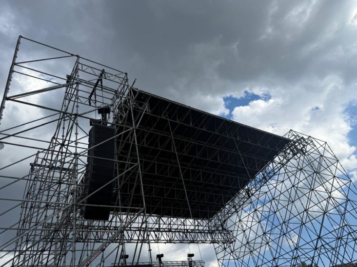 Geolier a Campobasso, tutto pronto per il mega show. Ecco le info sul concerto