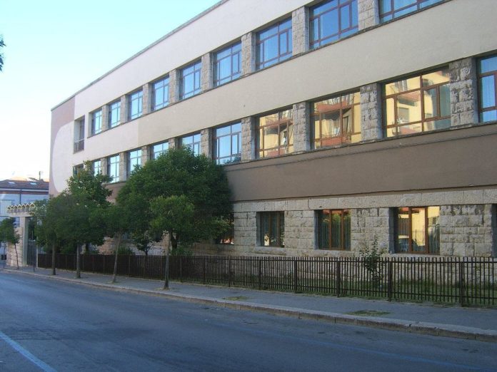 “Collettivo dal basso” per la Palestina: “Meglio il silenzio che la denuncia: la questione palestinese non interessa al liceo Galanti”