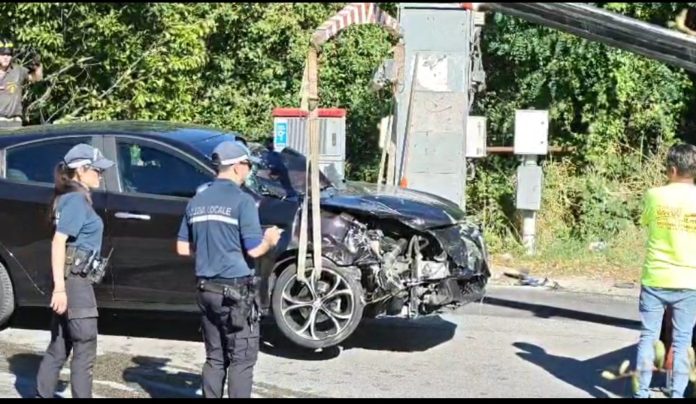 Campobasso: frontale tra due auto. Ferite non gravi per i conducenti