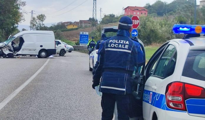 Incidente sulla tangenziale, eseguita l’ispezione cadaverica sulle due vittime