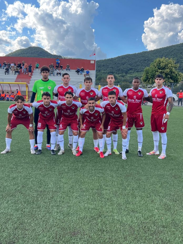 Calcio, Eccellenza, la quinta giornata accende la corsa al vertice. Domani quattro anticipi in programma