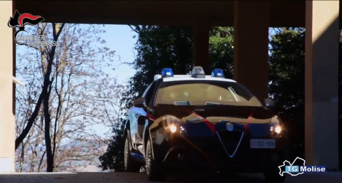 Controllo dei Carabinieri di Larino sulla statale 87 : 48enne scoperta con droga in auto e in casa