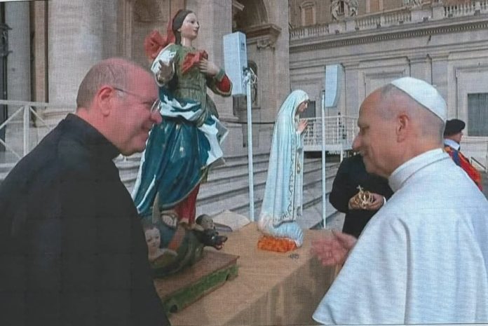 Roma: Papa Leone benedice la statua della Madonna Immacolata di Ururi