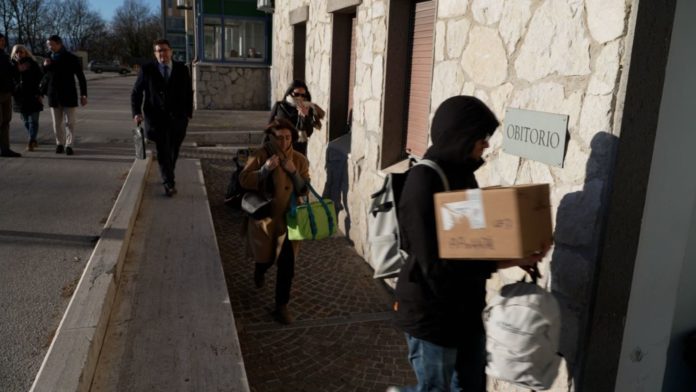 Morte per intossicazione, investigatori al lavoro sulle cartelle cliniche