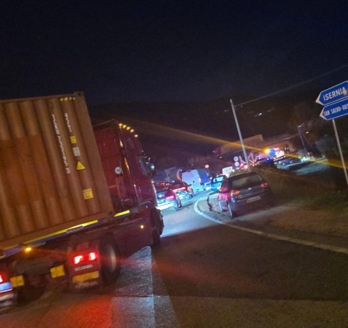 Sversamento di gasolio sulla Trignina, causa di incidenti stradali e disagi