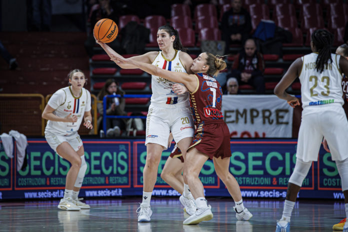 Basket, A1, la Molisana Magnolia impresa a Venezia. Gray top scorer
