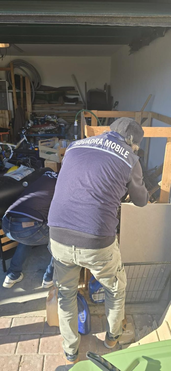 Termoli, fermati con due chili di marijuana e timbri di studio medico non attivo