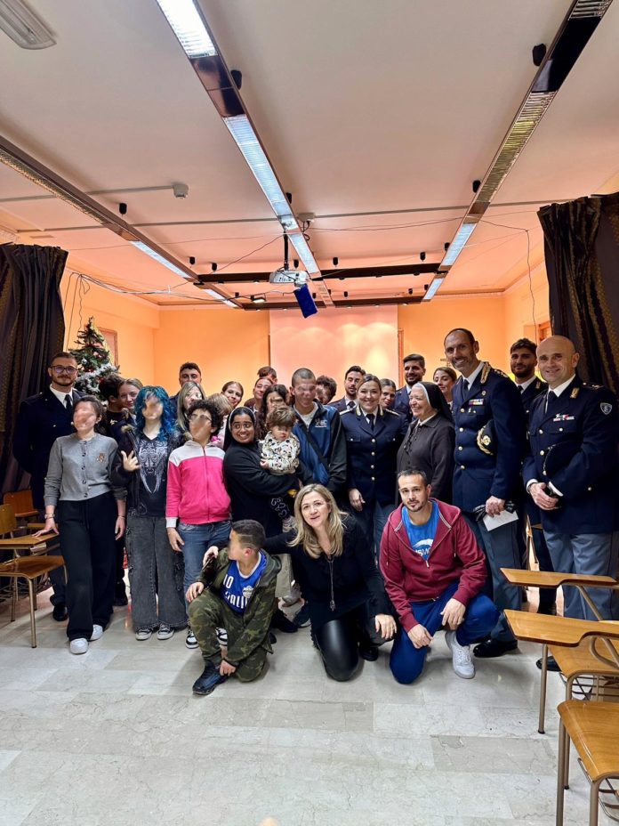 Campobasso, Polizia incontra i ragazzi di due comunità per Natale