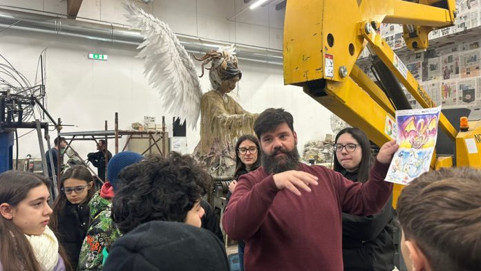 Studenti IC Bernacchia/Schweitzer ai cantieri del Carnevale Storico Larinese