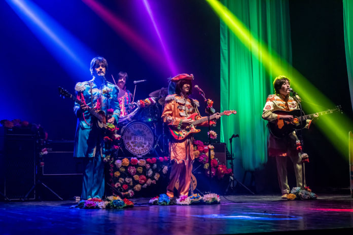 The Beatles Legend, lo spettacolo tributo sabato arriva sul palco del Savoia