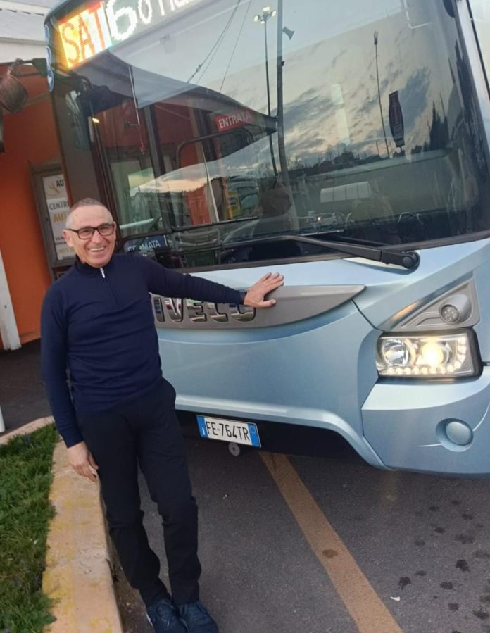 Il triventino Marcello va in pensione dopo 42 anni di lavoro. Auguri !!!