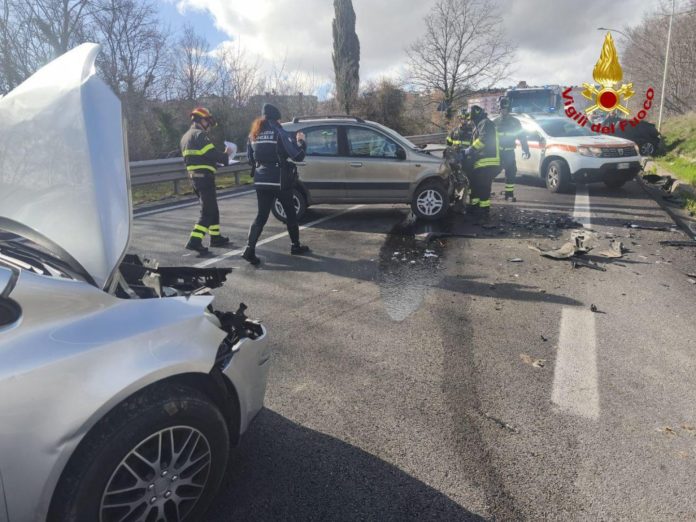 Campobasso, incidente tra quattro auto: due feriti