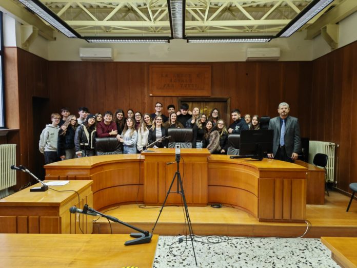 Studenti Boccardi Termoli in Tribunale per partecipare a processo penale