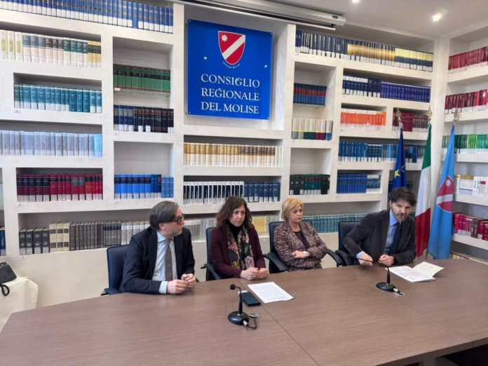 Trasporti ferroviari, Pd e M5s chiedono chiarezza su lavori e progetti