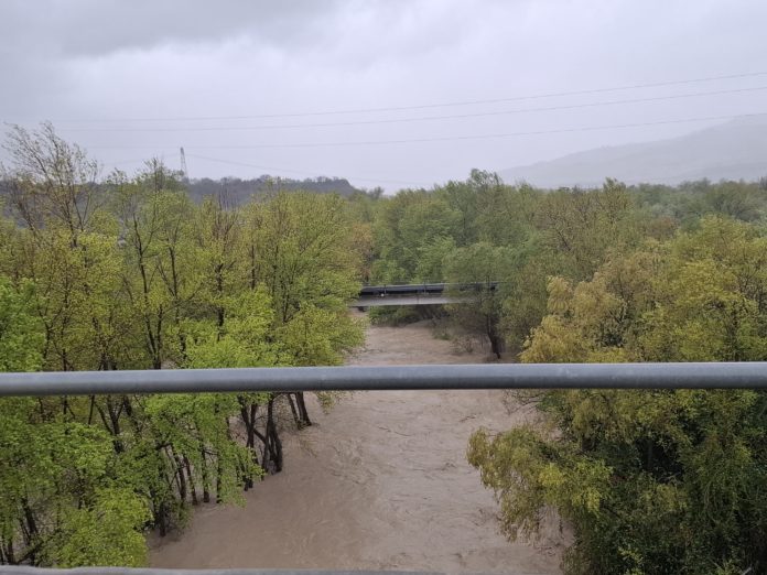 Maltempo sulla costa, tanti i disagi e gli interventi. Scuole chiuse