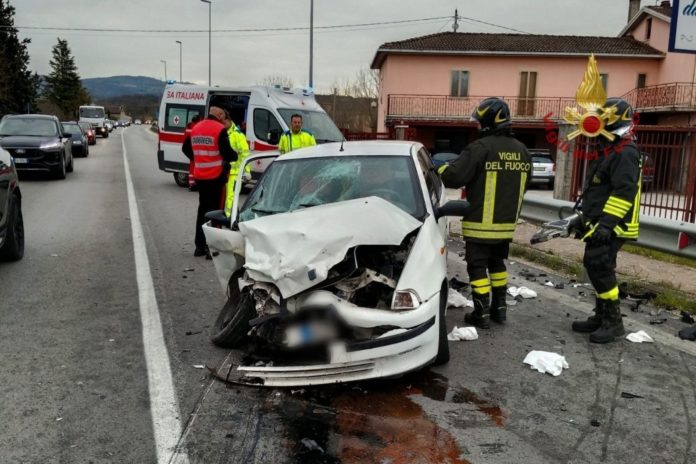 Sulla Statale 87 a Vinchiaturo incidente con tre feriti