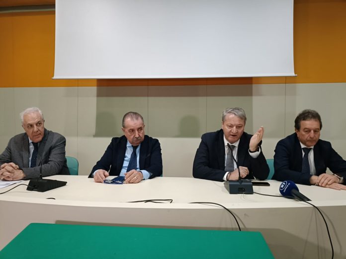 Sanità, al Vietri nuovi servizi, riaprono farmacia e dialisi