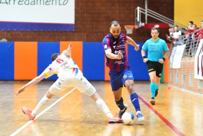 Futsal, A2 elitè, Itria battuta, il Cus Molise festeggia la salvezza