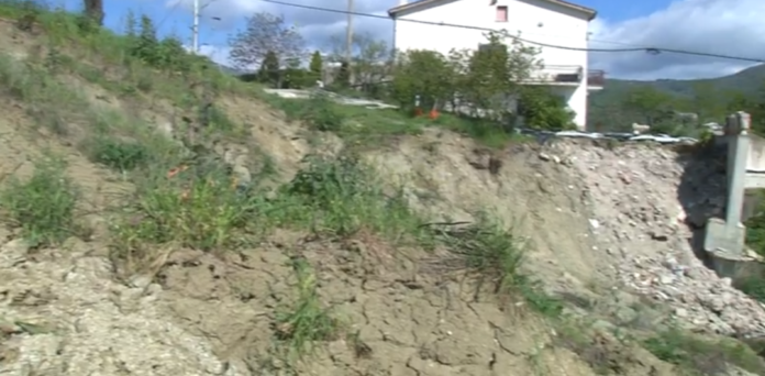 Frana in contrada Maiella a Trivento, sgomberata una abitazione