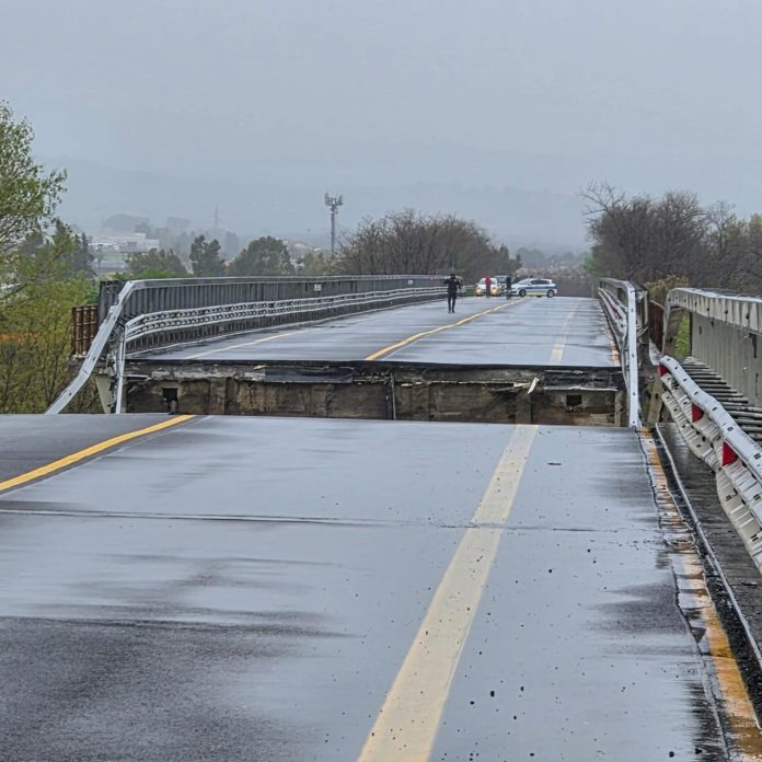 Crolla il ponte sul Trigno tra Molise e Abruzzo