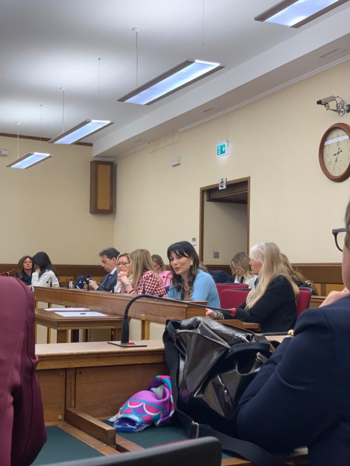 Lancellotta (FdI), nuovi strumenti per contrastare violenza digitale