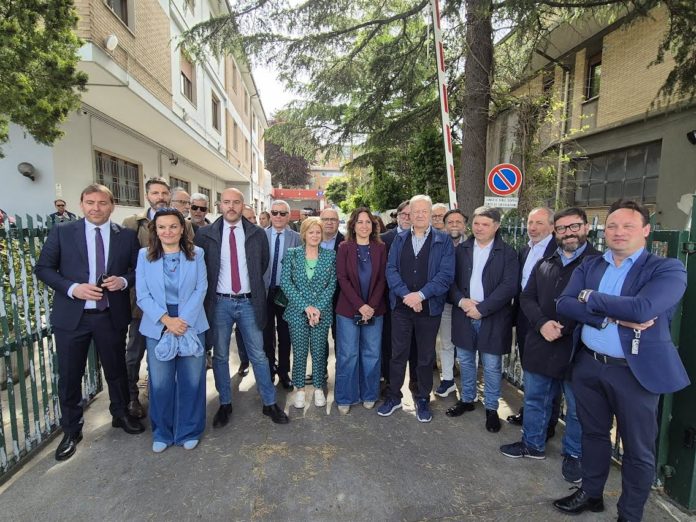 Sanità, cresce il fronte contrario al Programma Operativo