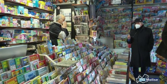 Fondo edicole: Consiglio approva emendamento Di Lucente, 150mila euro l’anno