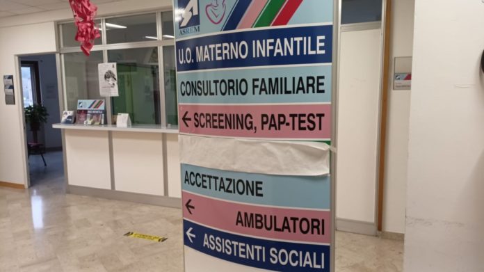 Maggio rosa 2026, nuovi screening nei consultori familiari Asrem