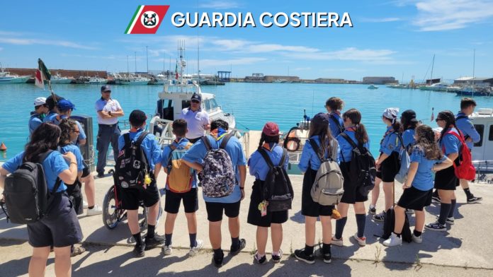 La Guardia Costiera incontra 25 giovani scout a Termoli