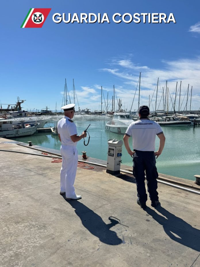 Capitaneria, esercitazione antincendio al porto di Termoli