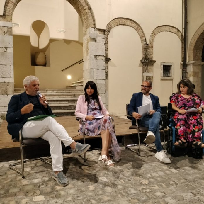 Larino: tappa di presentazione per “Uno sguardo al di là del faro”