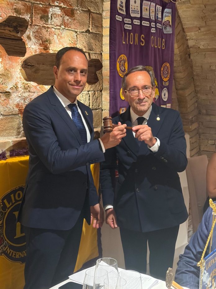 Lions Club Termoli Host: scambio martelletto tra Muricchio e Piserchia