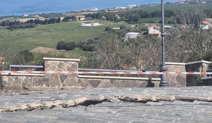 Petacciato, la frana finisce sotto la lente della Procura: aperta inchiesta