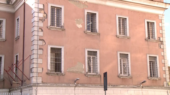 Termoli, giovane rapinato con un coltello: 3 tunisini rintracciati a Campobasso