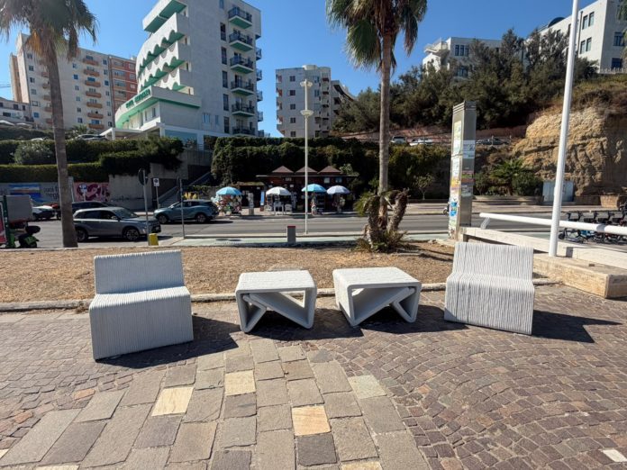 Termoli, nuovi arredi urbani sul lungomare nord
