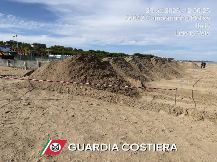Campomarino: sequestrato mezzo meccanico e porzione di arenile