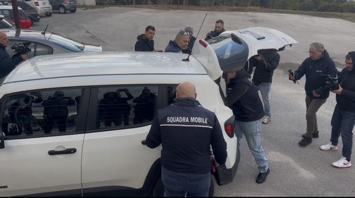 Pietracatella, polizia per 5 ore al liceo Scientifico di Riccia